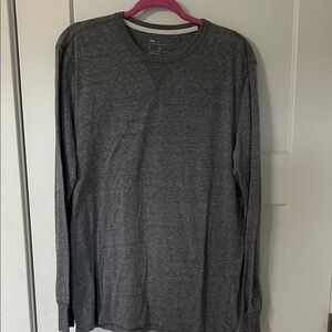 GAP Men's Charcoal Long Sleeve Tee
